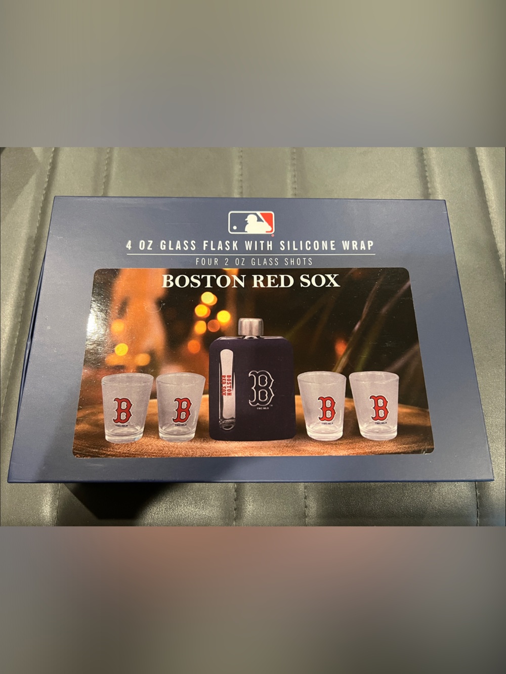 Boston Red Sox Navy Silicone-Wrapped Glass Flask & Shot Glass Set NWOT